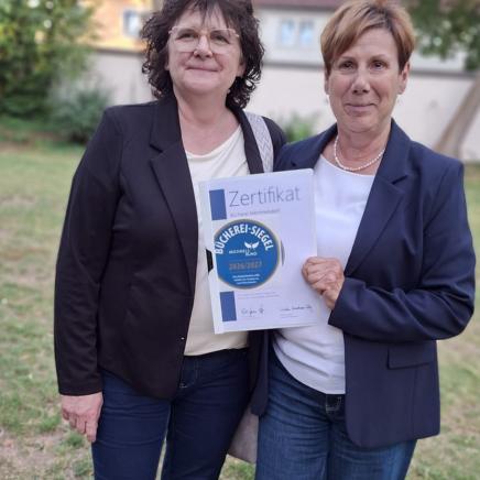 Bücherei Memmelsdorf erhält Büchereisiegel in GOLD